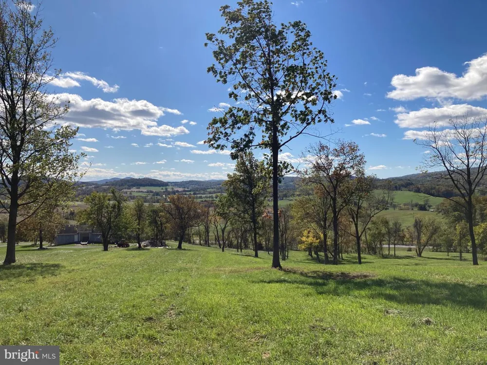 10436 JOHN S MOSBY HIGHWAY Paris, VA 20130