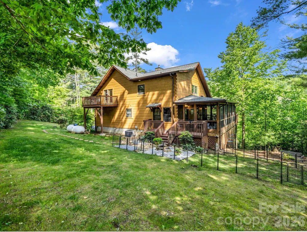 247 Woods Road Spruce Pine, NC 28777