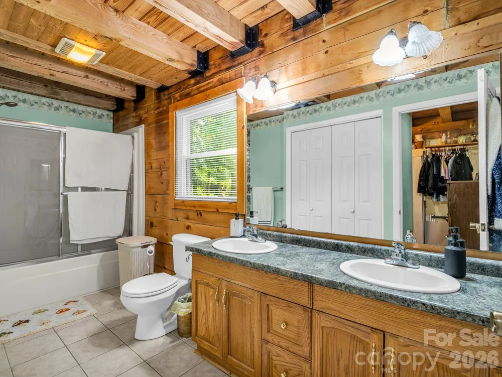 247 Woods Road Spruce Pine, NC 28777