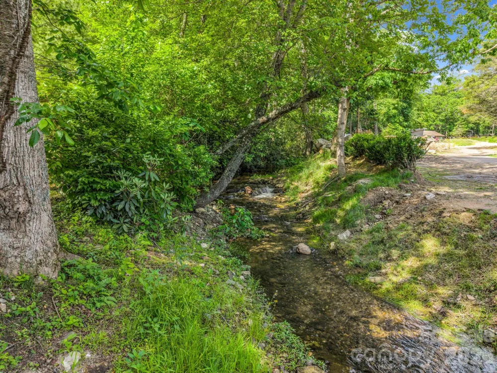 247 Woods Road Spruce Pine, NC 28777