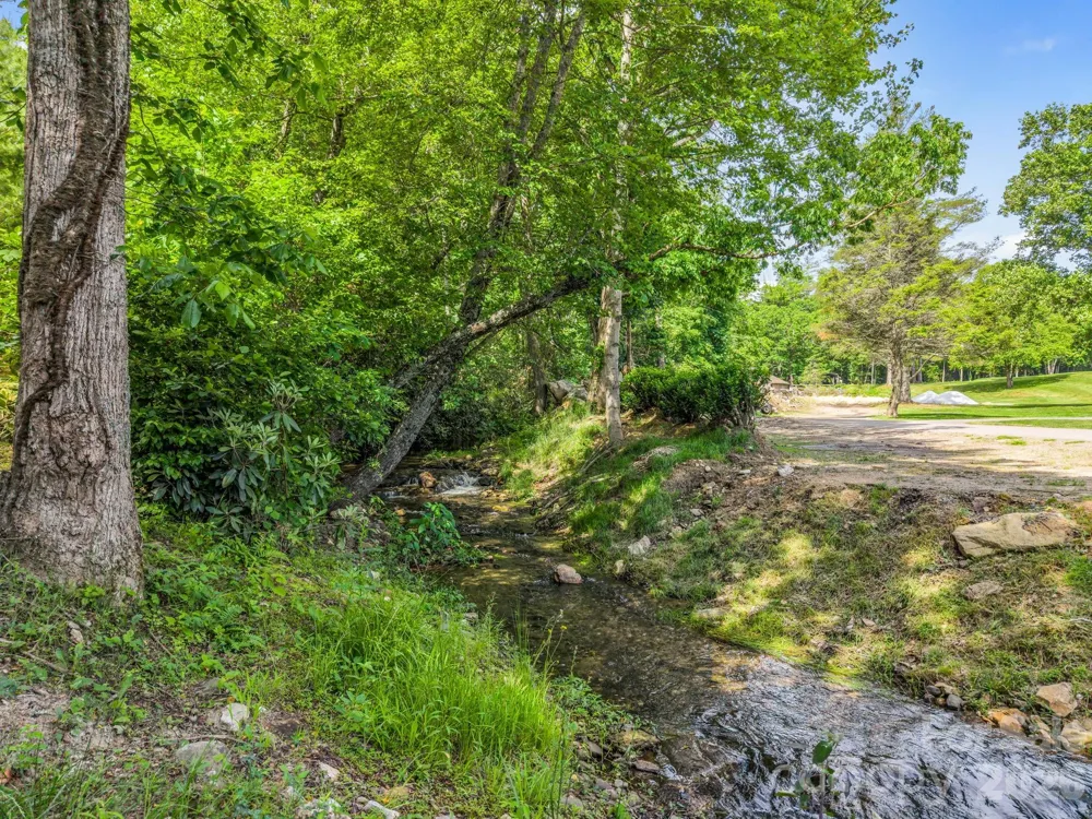 247 Woods Road Spruce Pine, NC 28777