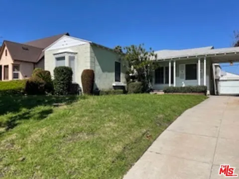 2211 W 78th Place