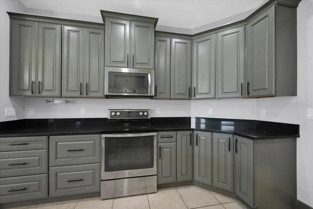 2850 SHELDON STREET Lakeland, FL 33813