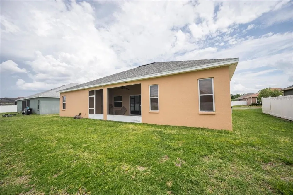 2850 SHELDON STREET Lakeland, FL 33813