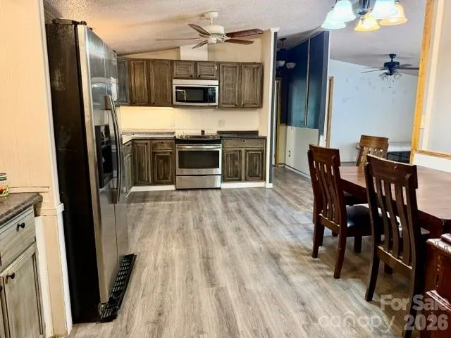 19 Dot Street Clyde, NC 28721