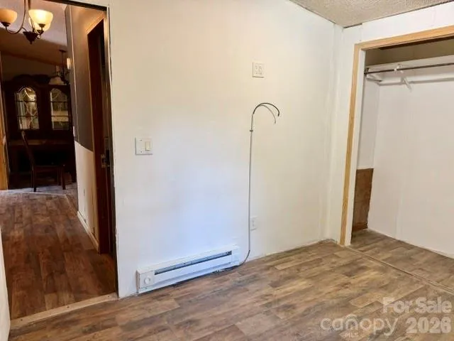 19 Dot Street Clyde, NC 28721