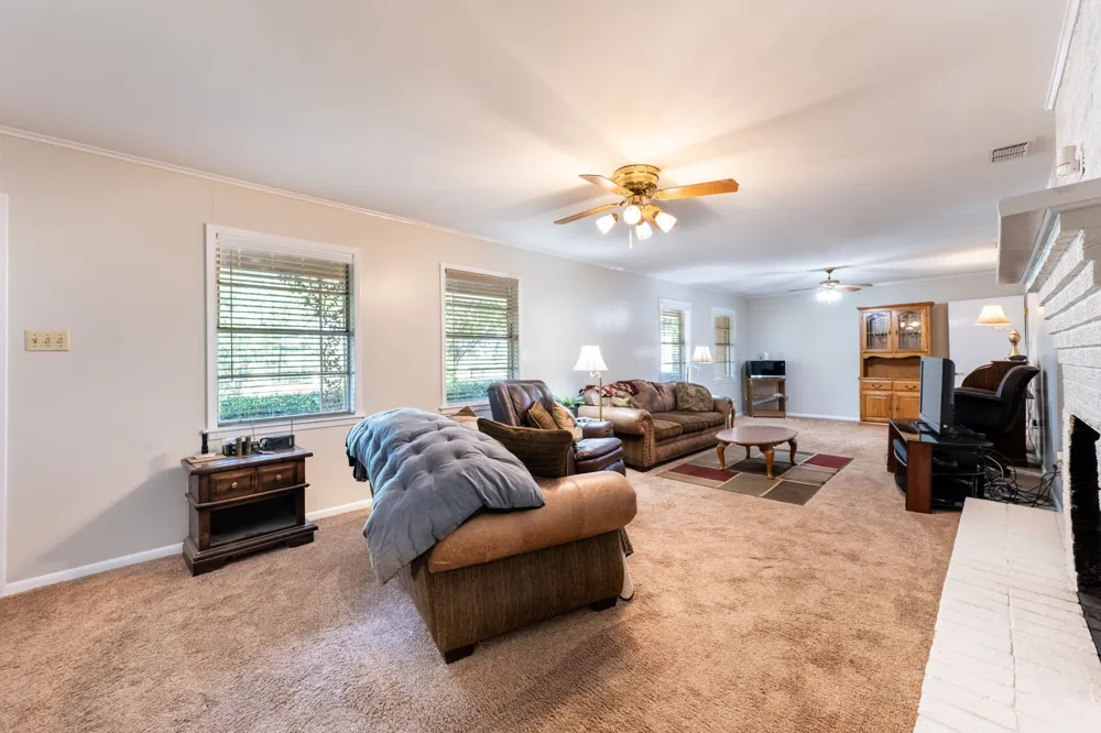 2715 FM 857 Grand Saline, TX 75140