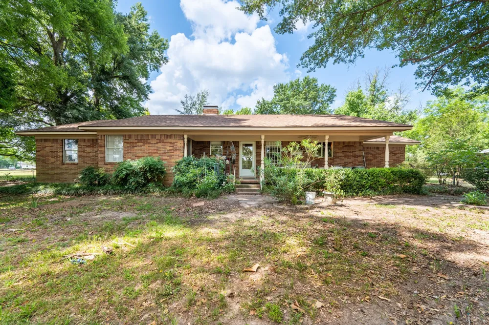 2715 FM 857 Grand Saline, TX 75140
