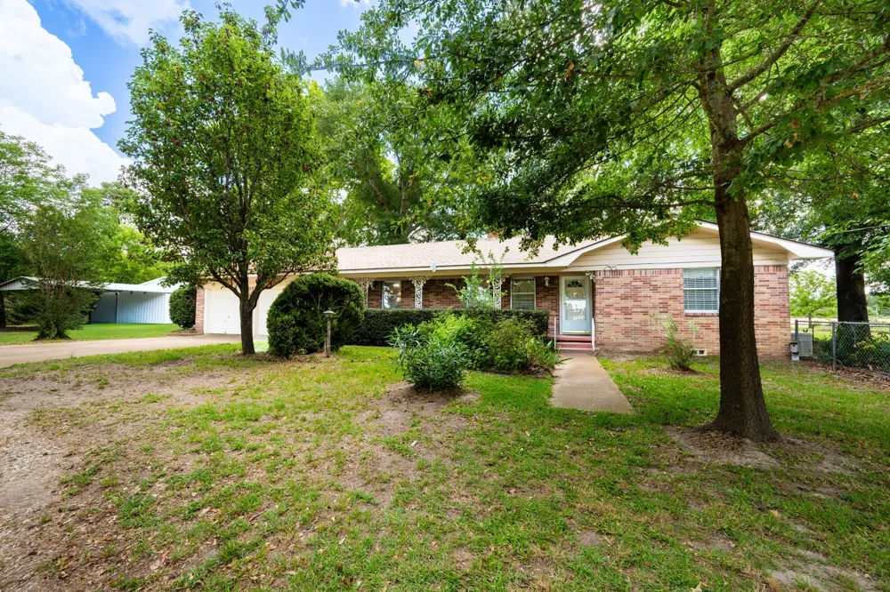 2715 FM 857 Grand Saline, TX 75140