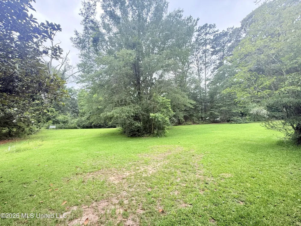 1015 Highway 51 Summit, MS 39666