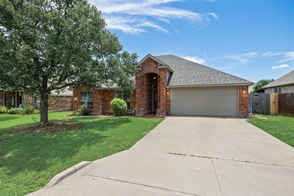 107 Meadowlark Drive Palmer, TX 75152
