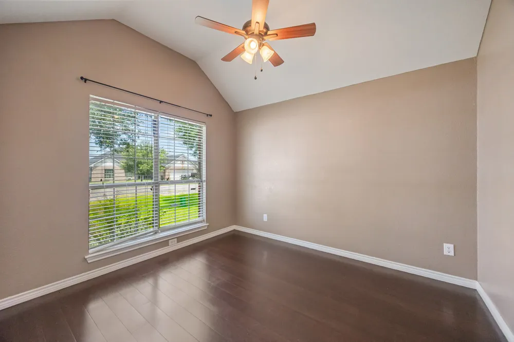 107 Meadowlark Drive Palmer, TX 75152