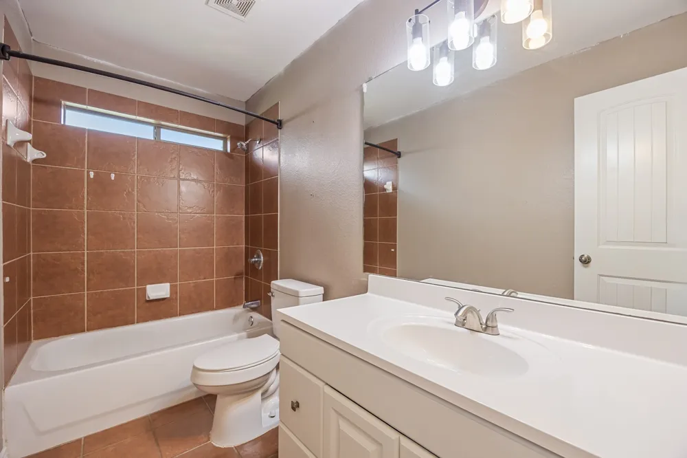 107 Meadowlark Drive Palmer, TX 75152
