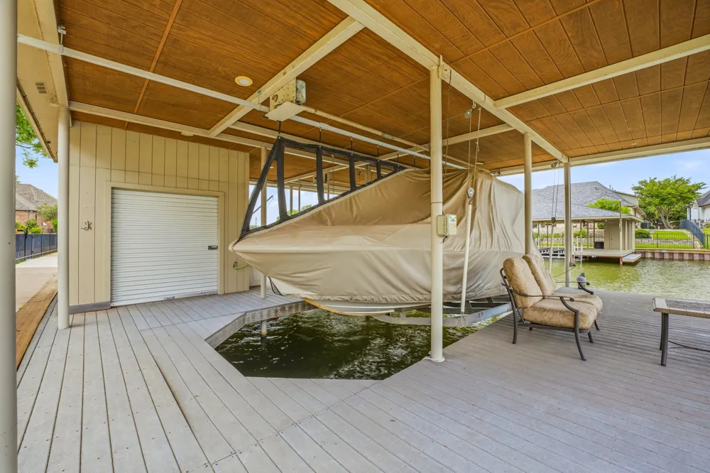 2707 Harborside Drive Granbury, TX 76048