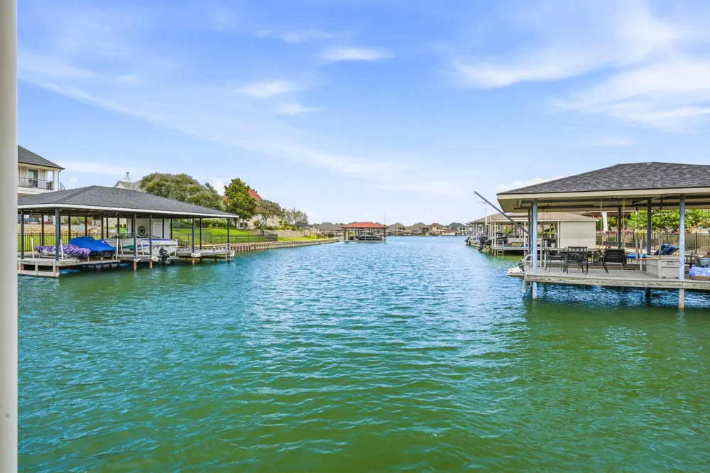 2707 Harborside Drive Granbury, TX 76048