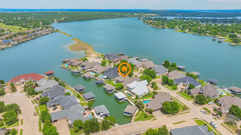 2707 Harborside Drive Granbury, TX 76048