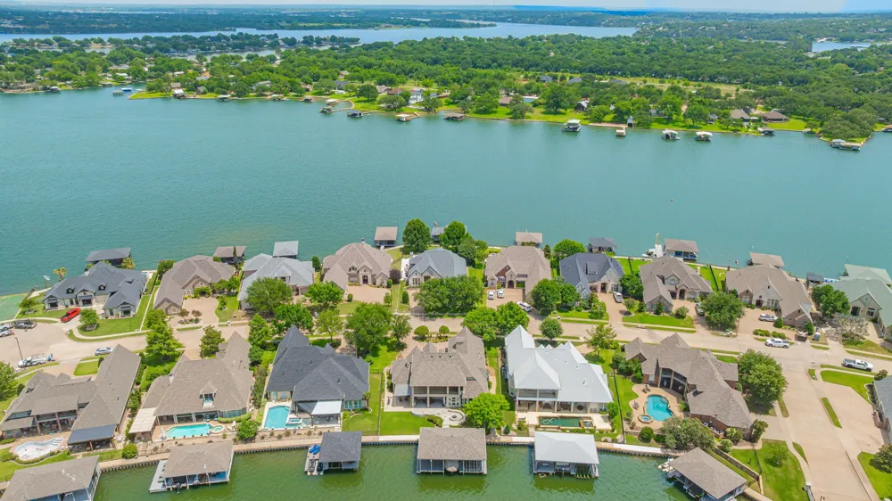 2707 Harborside Drive Granbury, TX 76048