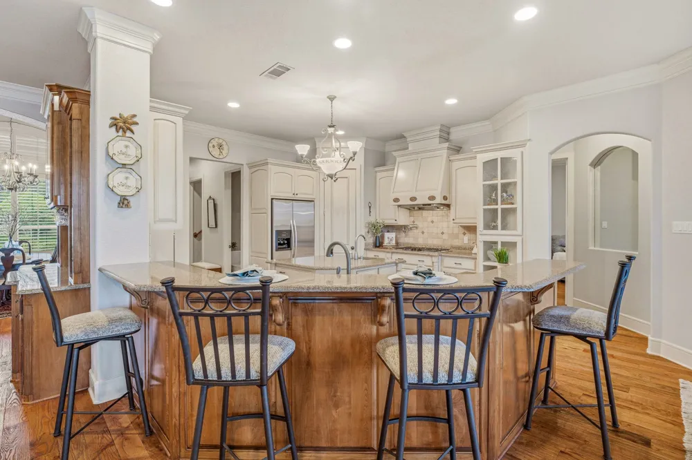 2707 Harborside Drive Granbury, TX 76048