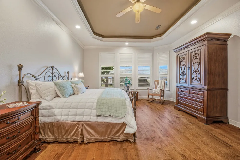 2707 Harborside Drive Granbury, TX 76048