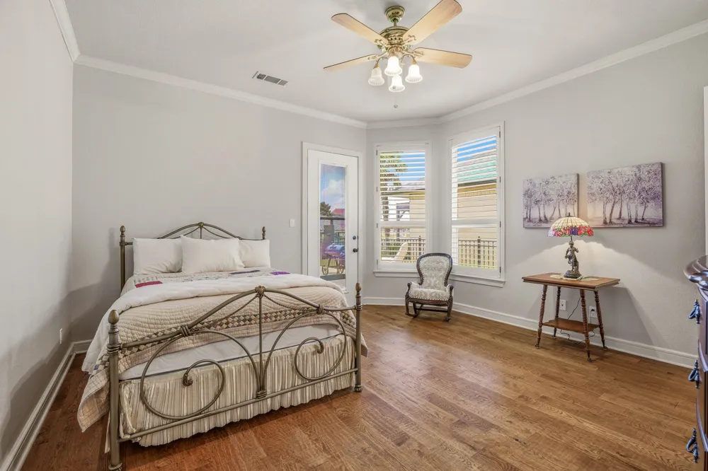 2707 Harborside Drive Granbury, TX 76048