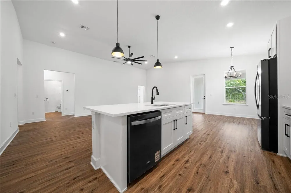 15095 SNOWY OWL AVENUE Weeki Wachee, FL 34614