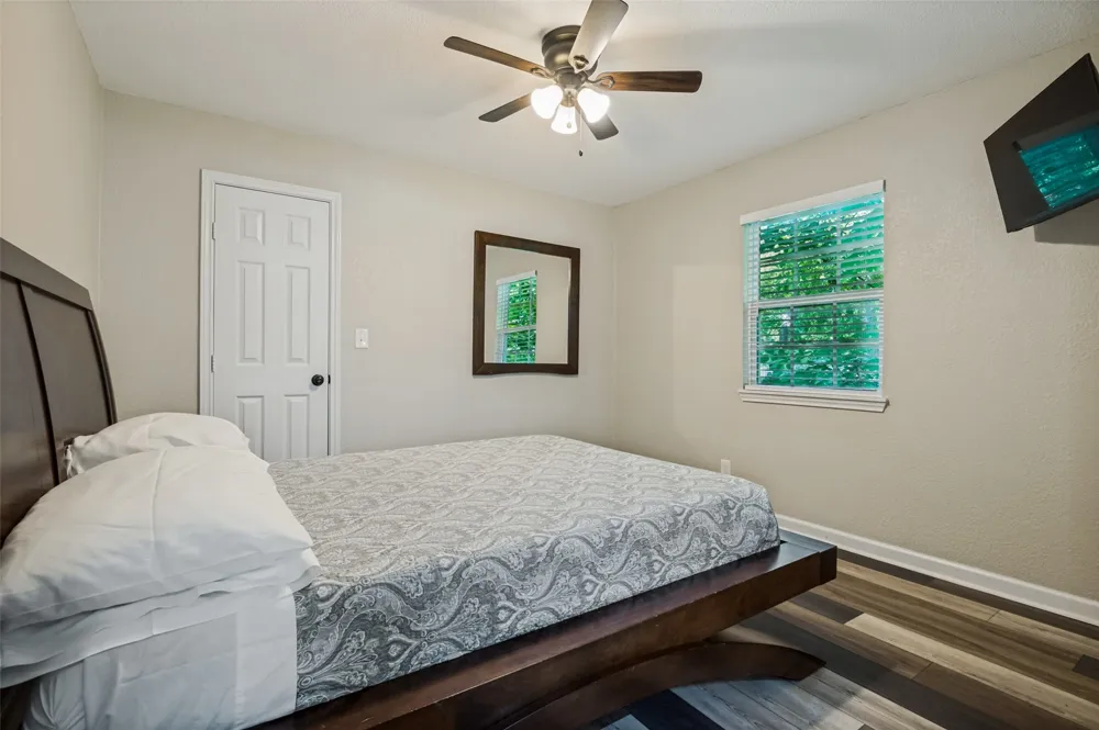 2214 Pine Street Grand Prairie, TX 75050
