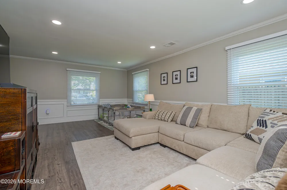 60 Midvale Lane Willingboro, NJ 08046