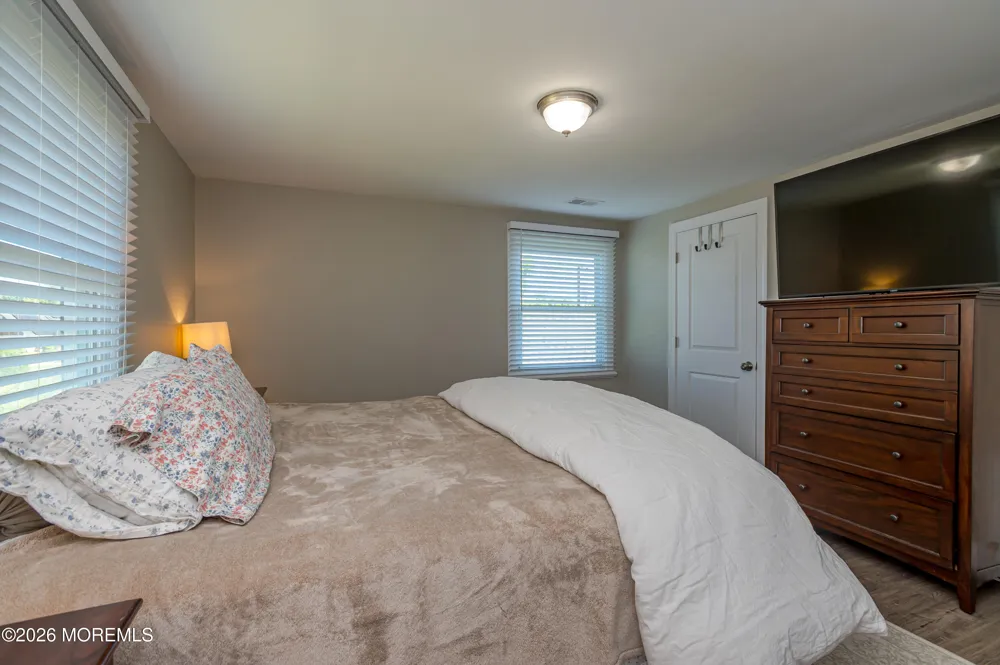 60 Midvale Lane Willingboro, NJ 08046