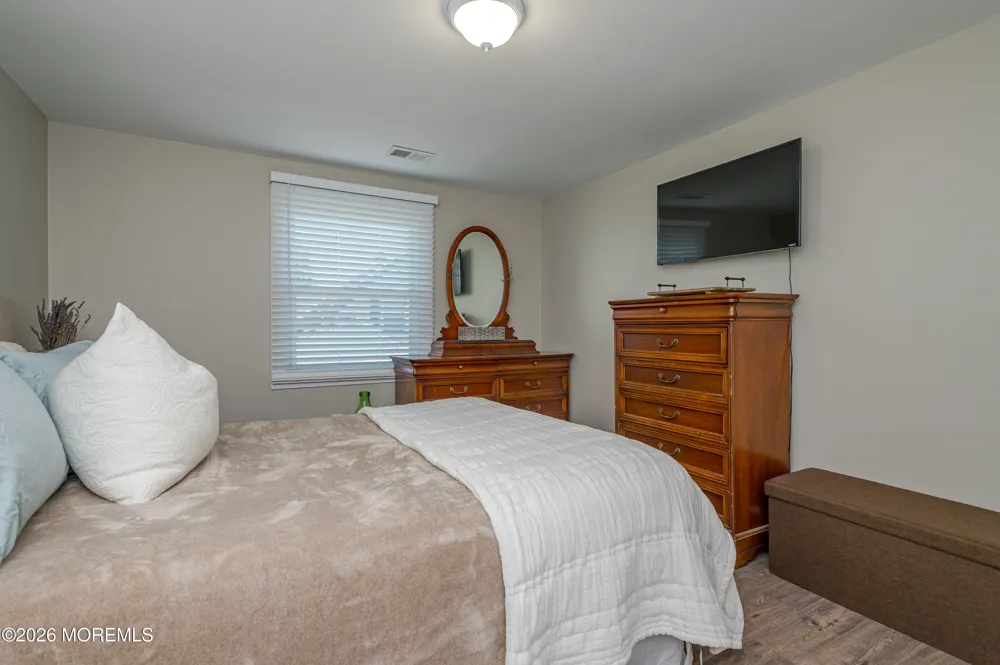 60 Midvale Lane Willingboro, NJ 08046