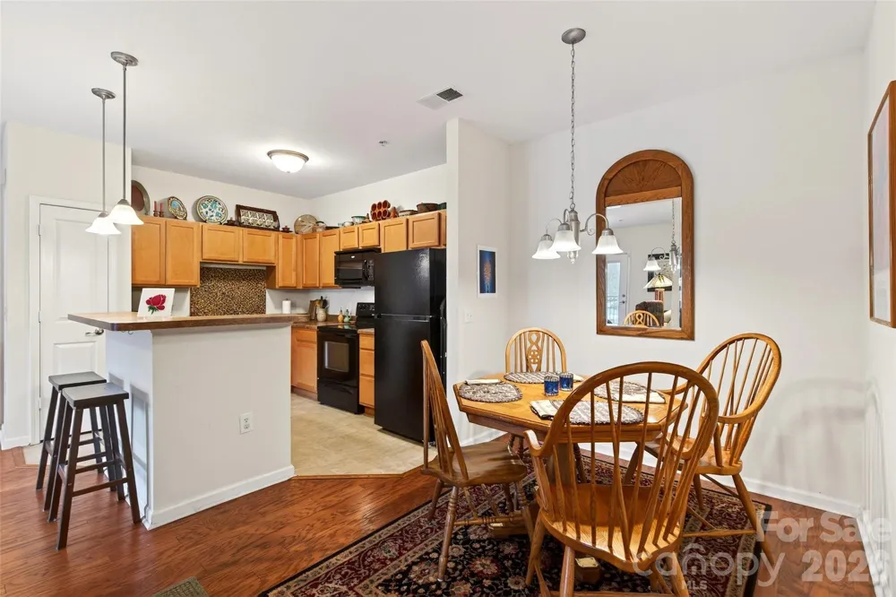 202 Brickton Village Circle #201 Fletcher, NC 28732