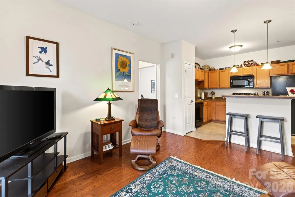 202 Brickton Village Circle #201 Fletcher, NC 28732