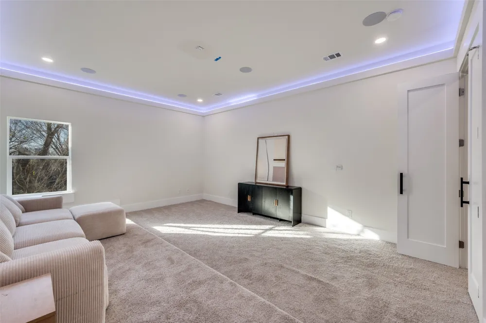 1836 Pueblo Street Dallas, TX 75212