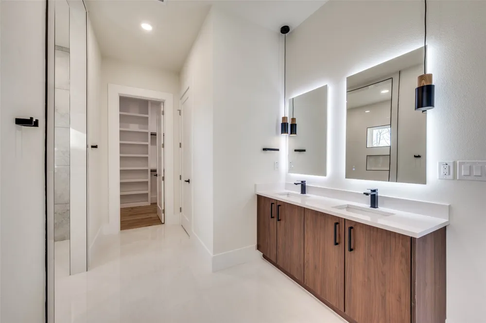 1836 Pueblo Street Dallas, TX 75212