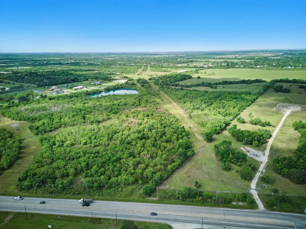 17828 S Highway 35 Pearland, TX 77511