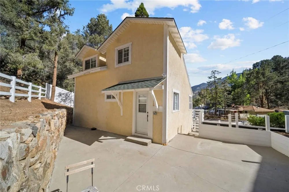 7106 Lakeview Frazier Park, CA 93225