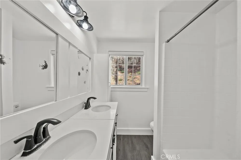 7106 Lakeview Frazier Park, CA 93225