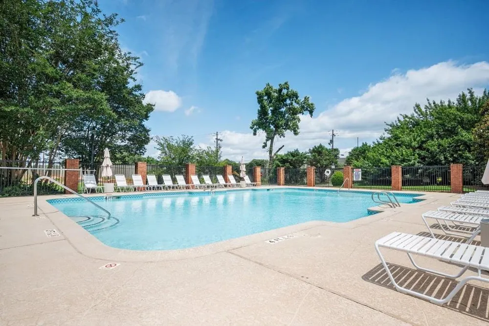 197 High Creek Drive Roswell, GA 30076