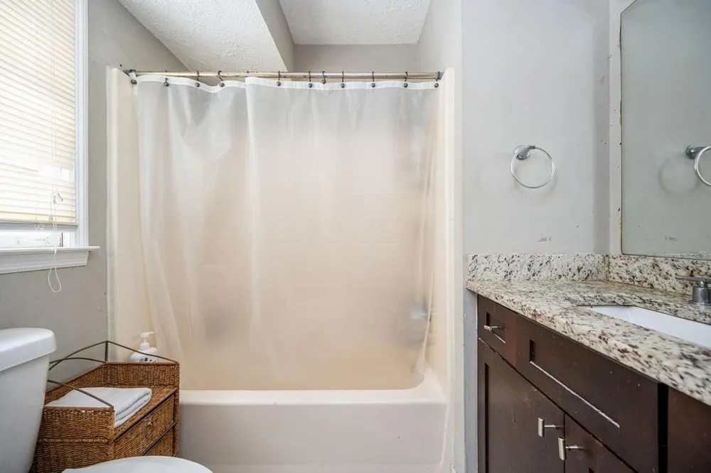 197 High Creek Drive Roswell, GA 30076