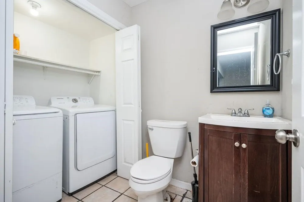197 High Creek Drive Roswell, GA 30076