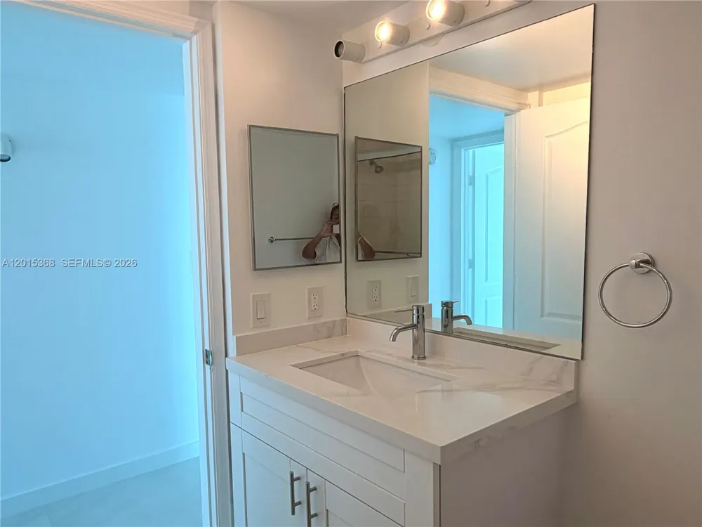 2101 Brickell Ave #2301 Miami, FL 33129