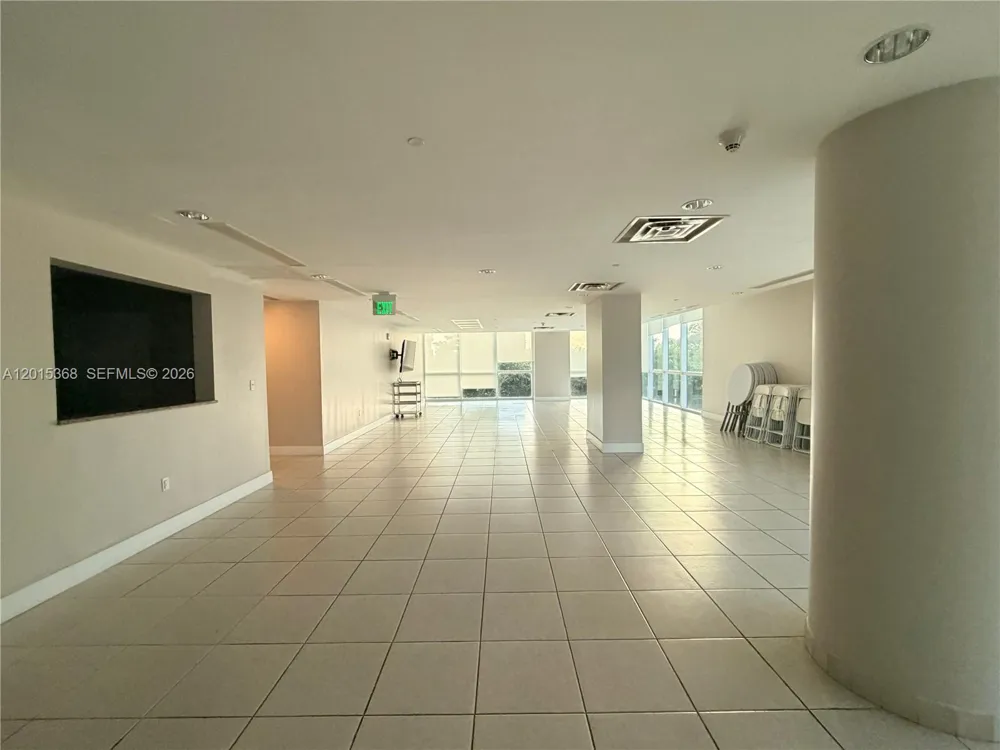 2101 Brickell Ave #2301 Miami, FL 33129