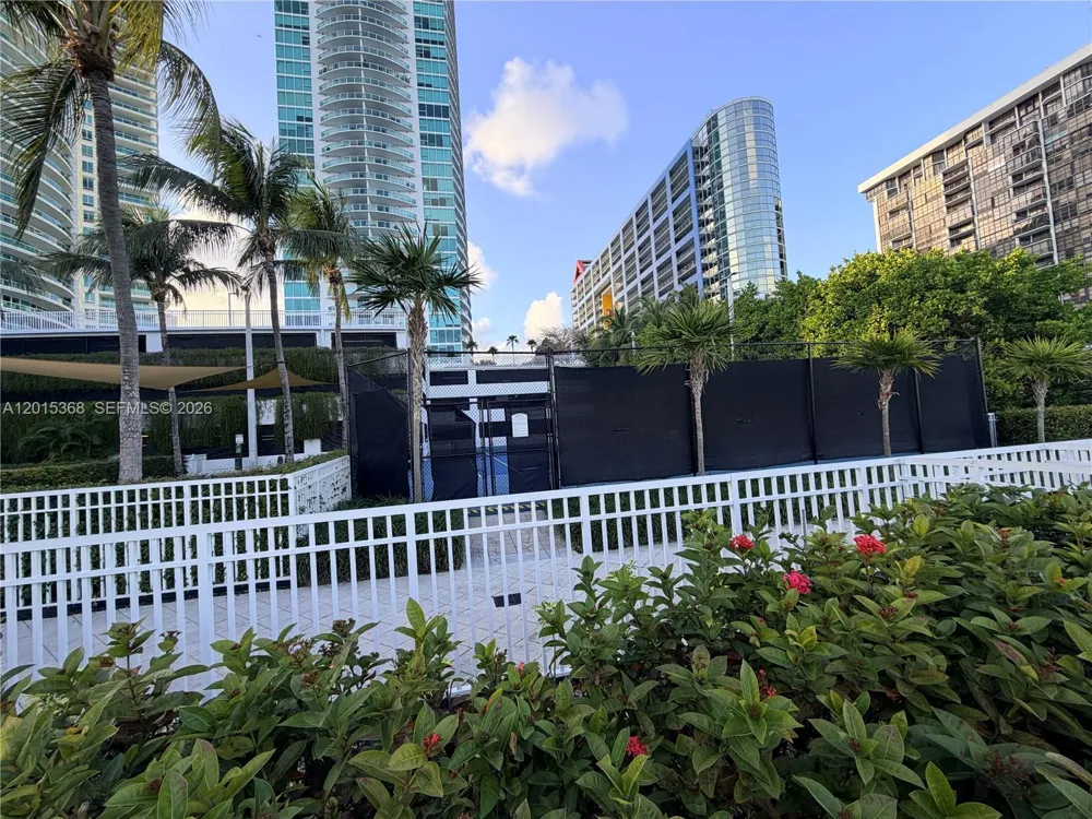 2101 Brickell Ave #2301 Miami, FL 33129