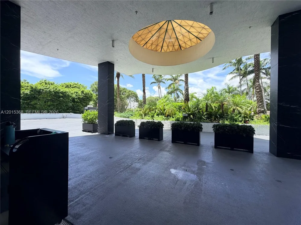 2101 Brickell Ave #2301 Miami, FL 33129