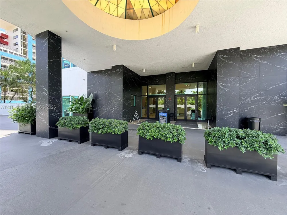 2101 Brickell Ave #2301 Miami, FL 33129