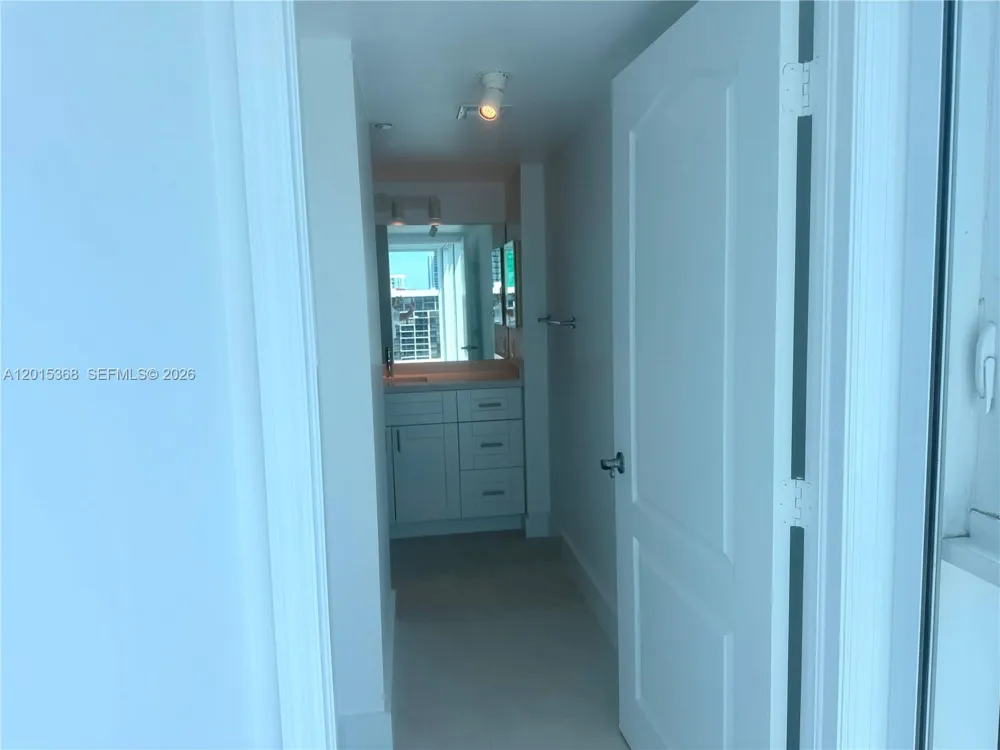 2101 Brickell Ave #2301 Miami, FL 33129