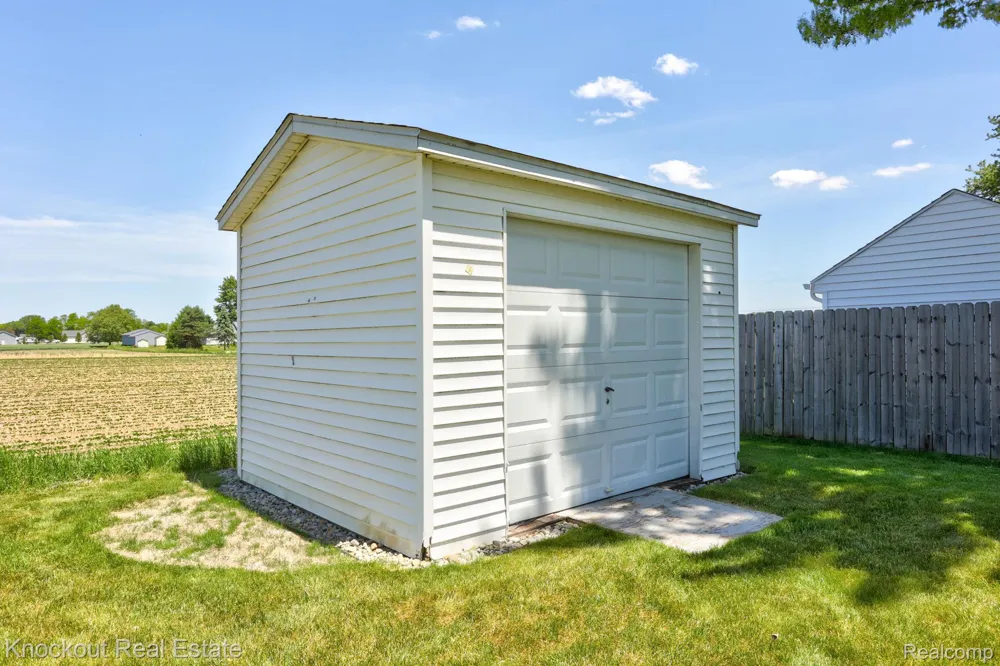 9941 Lange Road Birch Run Township, MI 48415