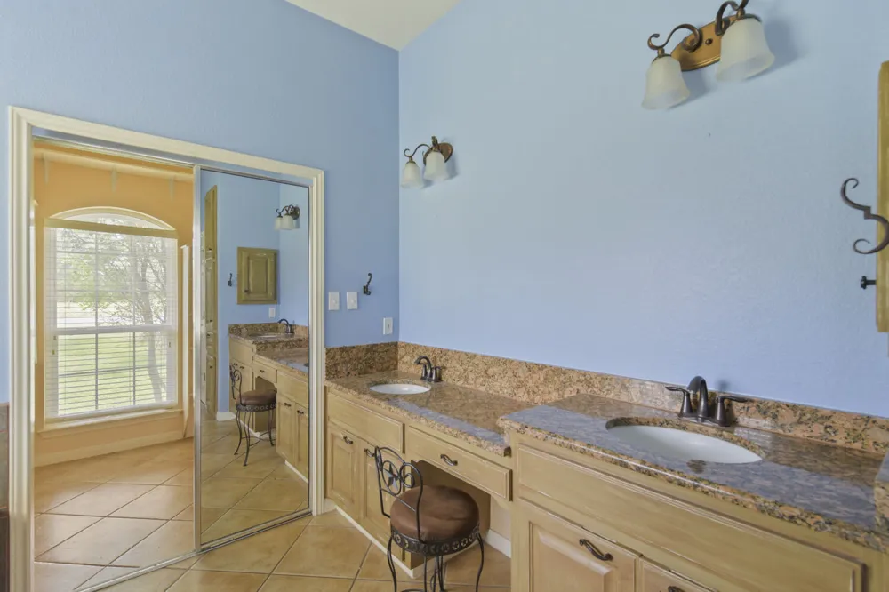 330 Humphrey Drive Buda, TX 78610
