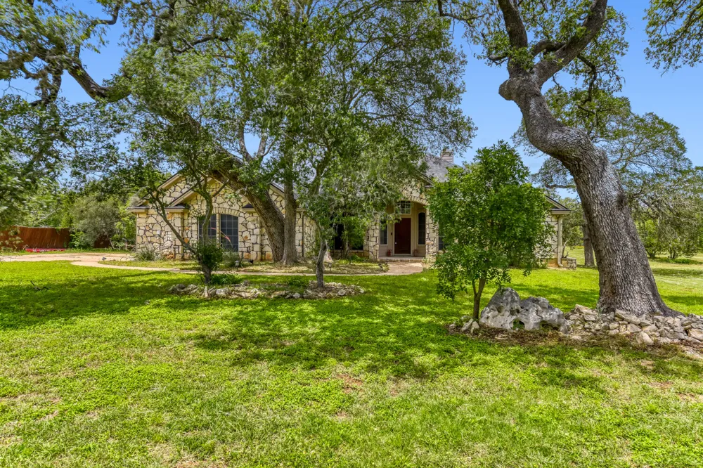 330 Humphrey Drive Buda, TX 78610