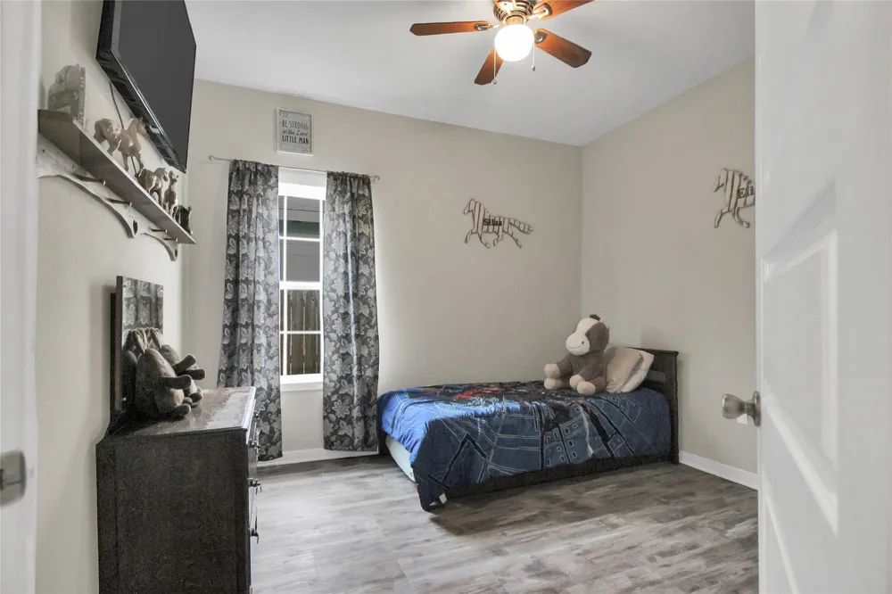617 W Sheldon Avenue Thrall, TX 76578