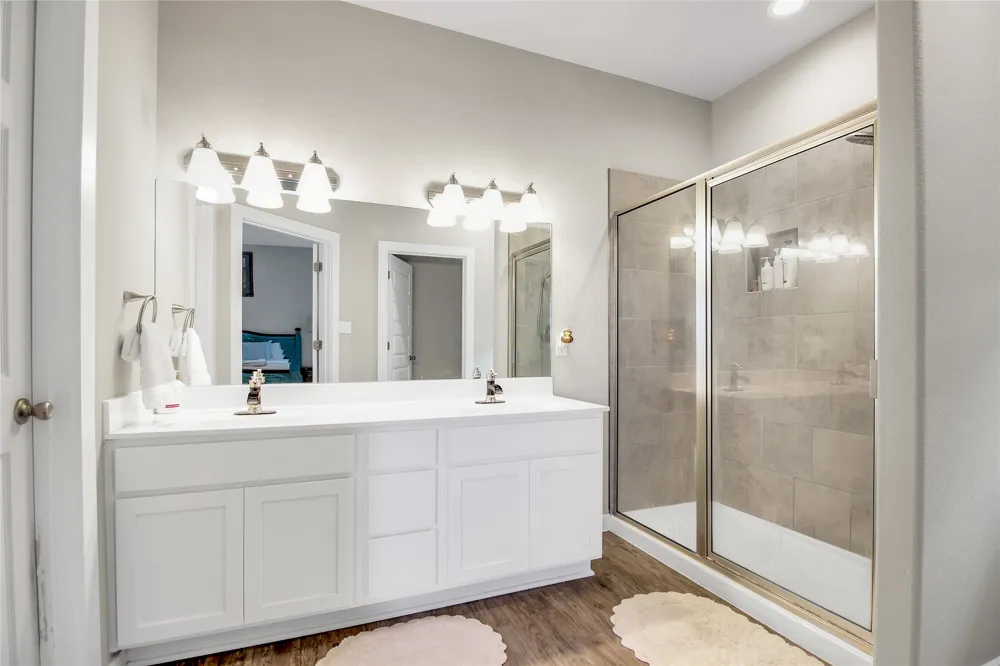 617 W Sheldon Avenue Thrall, TX 76578